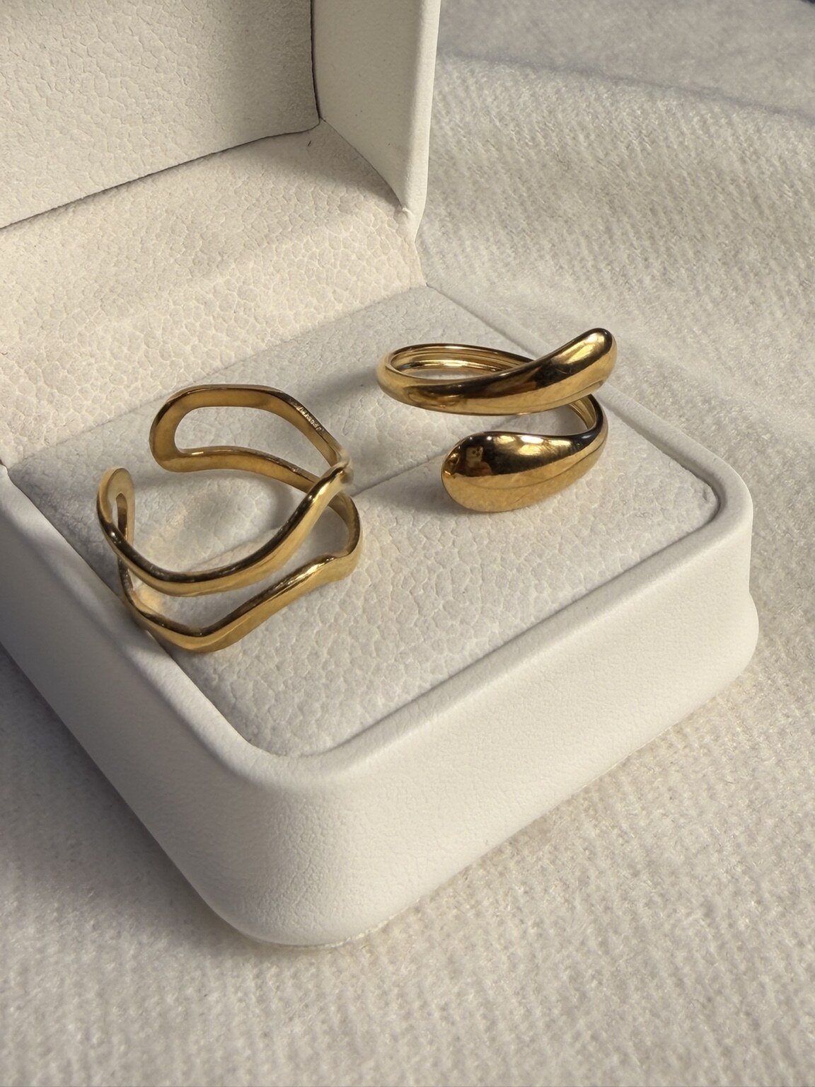 Minimalist Three-ring Set